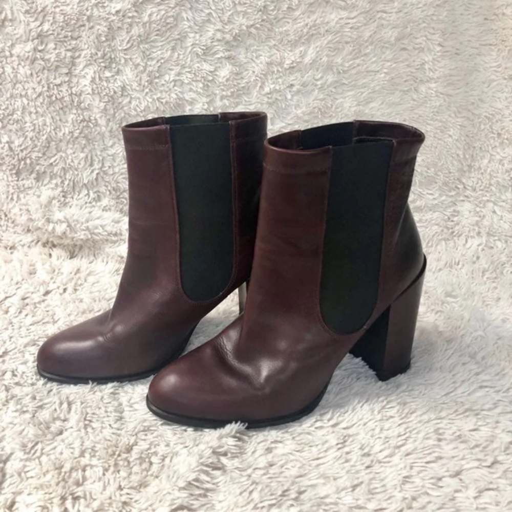 Stuart Weitzman boot